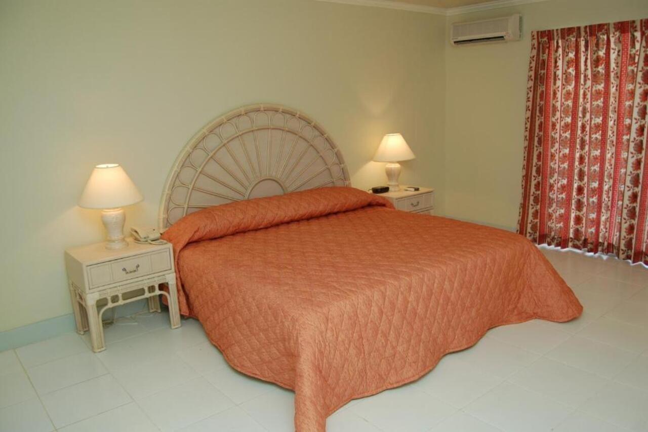 Sunbay Hotel Christ Church Bagian luar foto