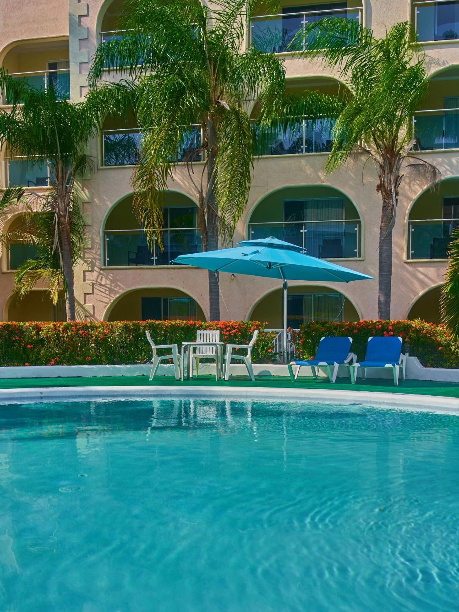 Sunbay Hotel Christ Church Bagian luar foto