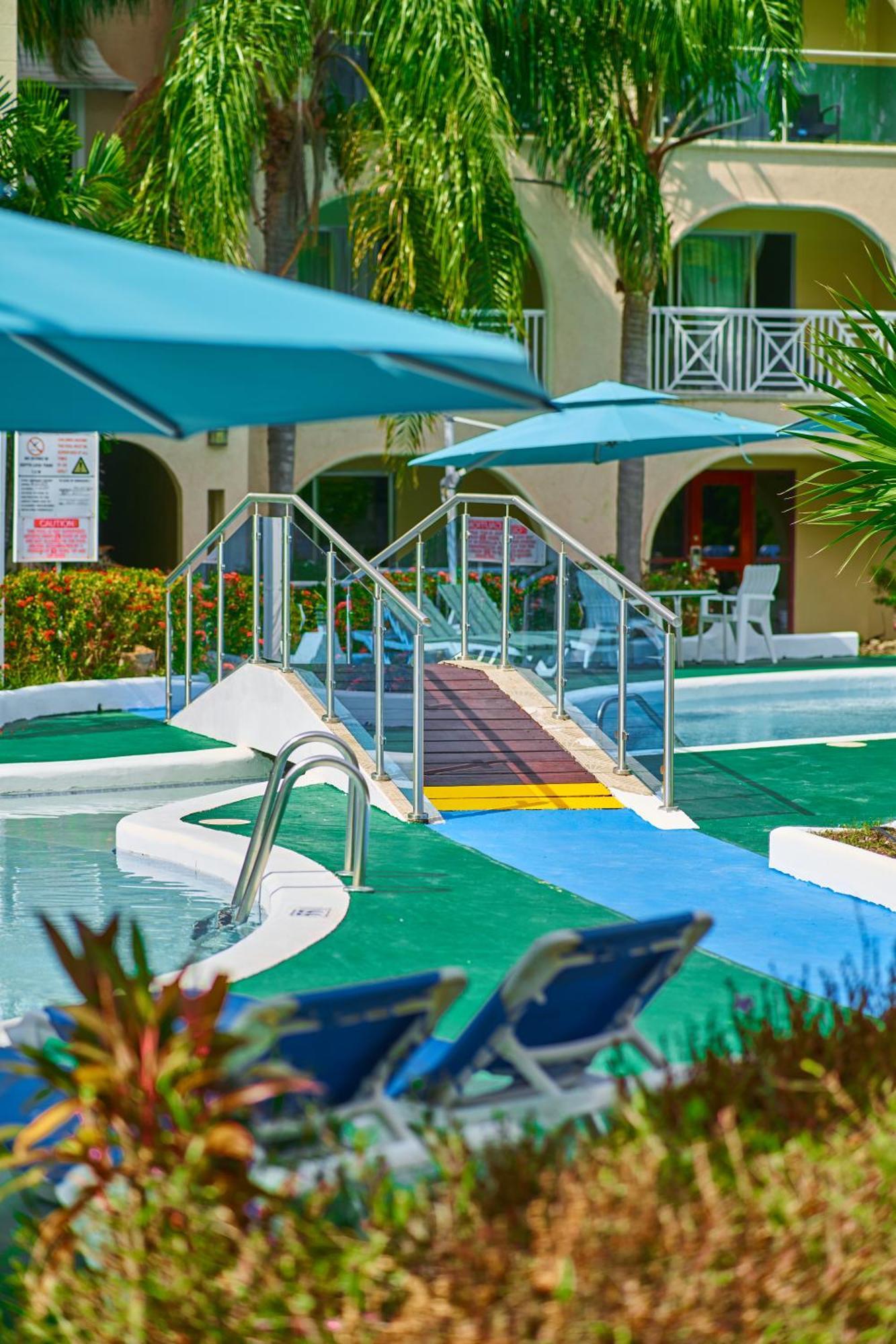 Sunbay Hotel Christ Church Bagian luar foto
