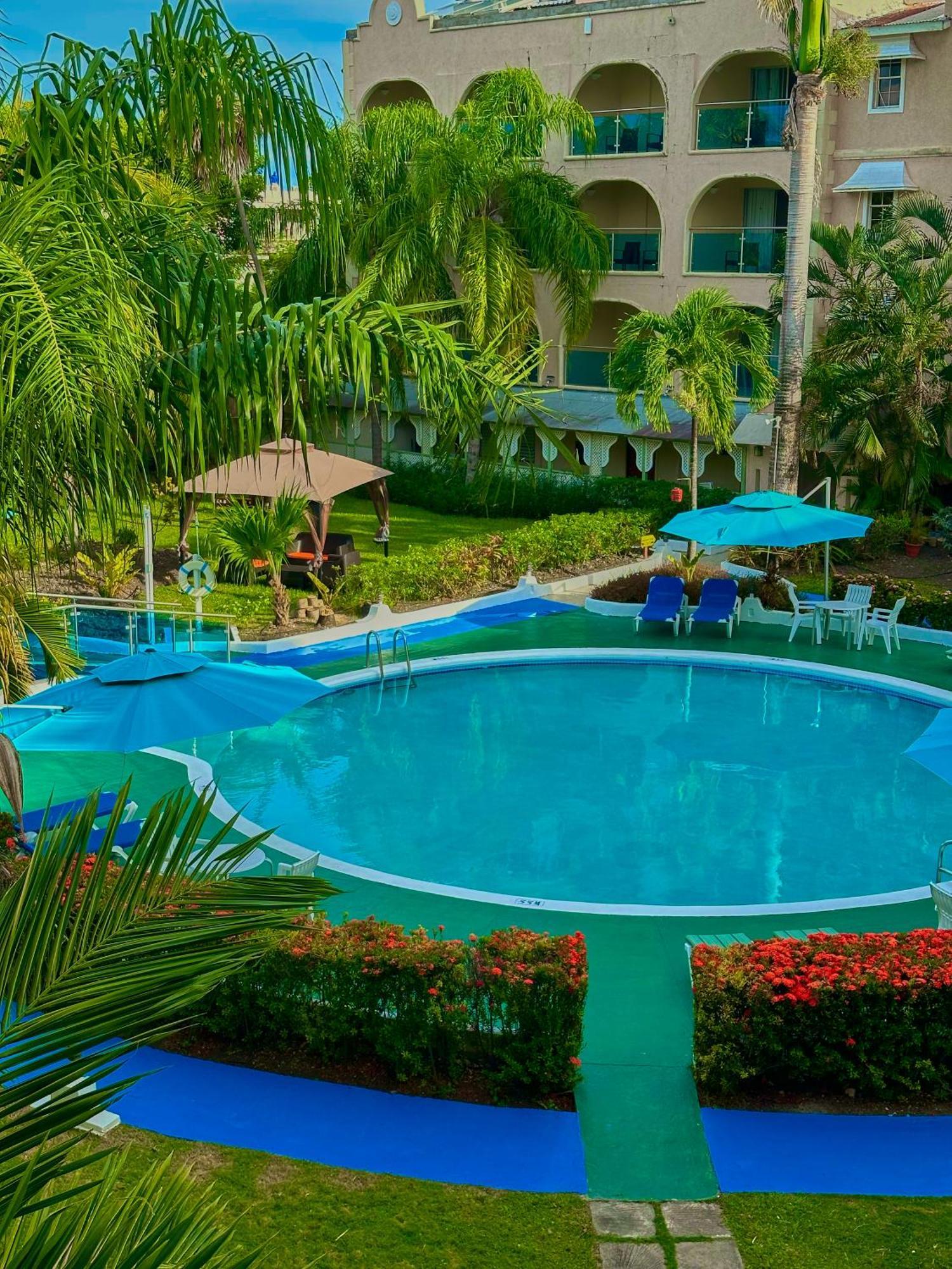 Sunbay Hotel Christ Church Bagian luar foto