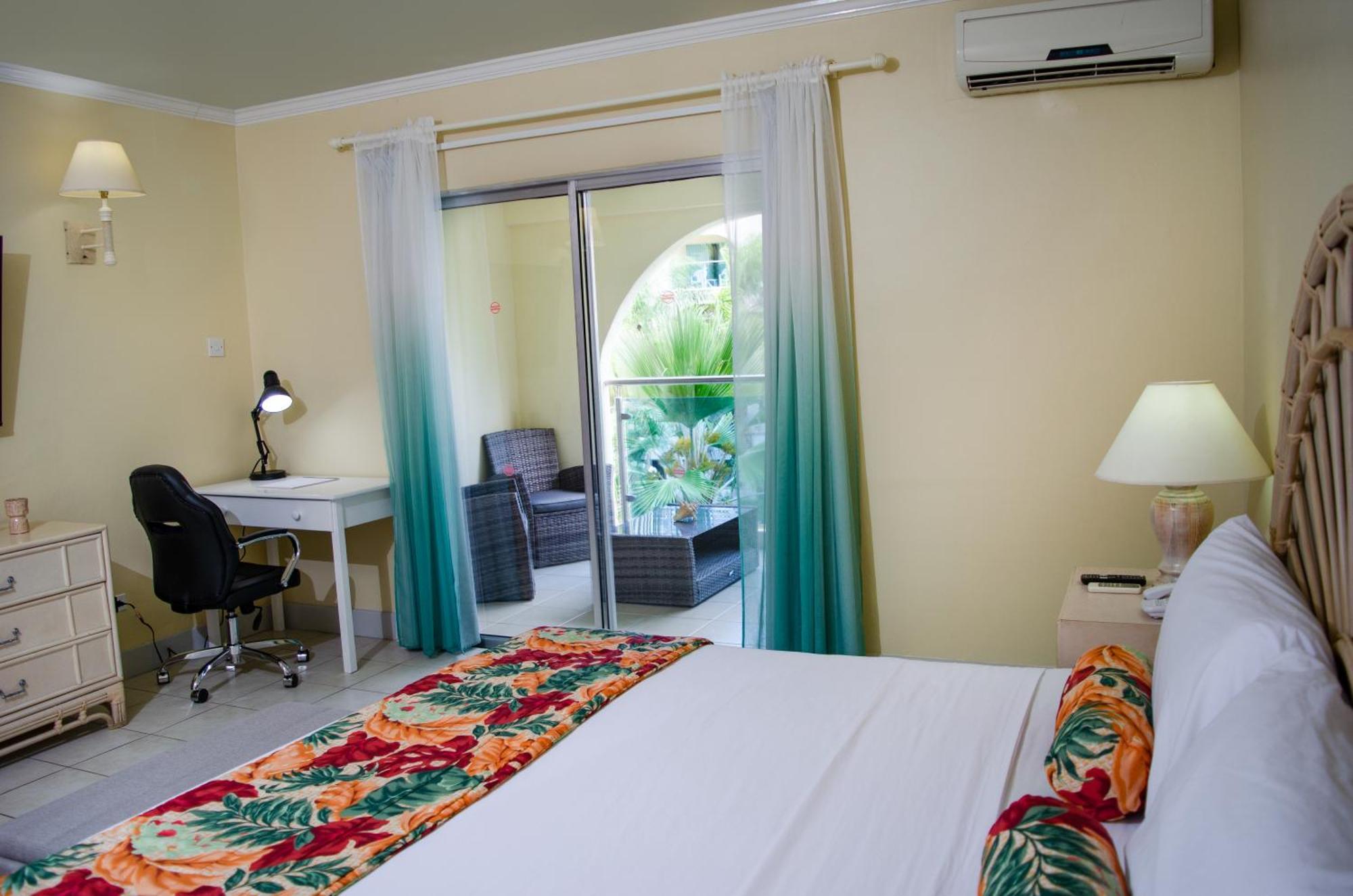 Sunbay Hotel Christ Church Bagian luar foto